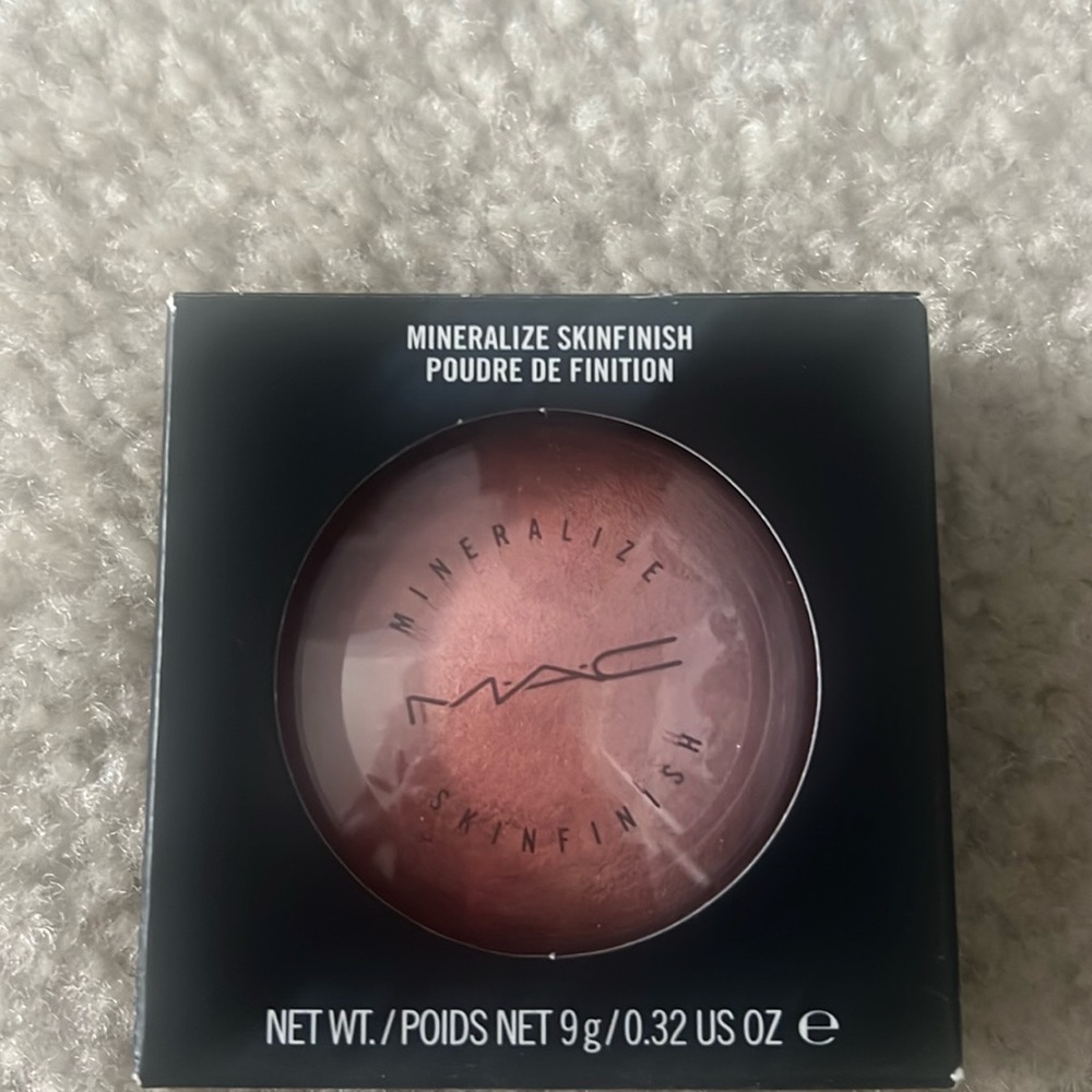 MAC mineralize skin finish